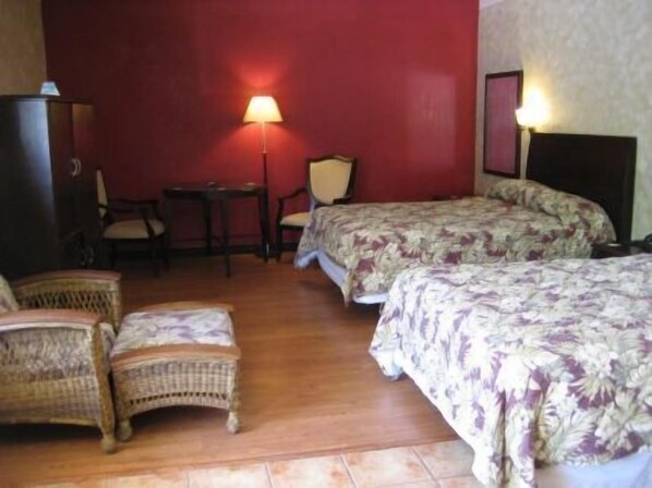 Room - The Garden Villas (Valdosta)