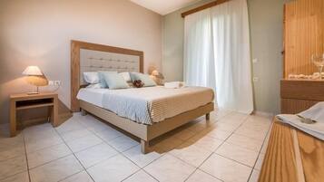 Caja de seguridad en la habitación y escritorio