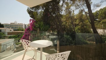 Standard-Doppelzimmer, Balkon | Terrasse/Patio