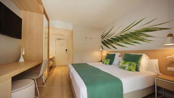 Standard Double Room, Balcony | Minibar, in-room safe, desk, laptop workspace
