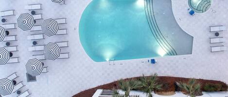 Outdoor pool, sun loungers