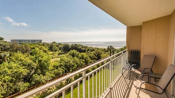Condo, 2 Bedrooms, Ocean View | Pemandangan dari bilik