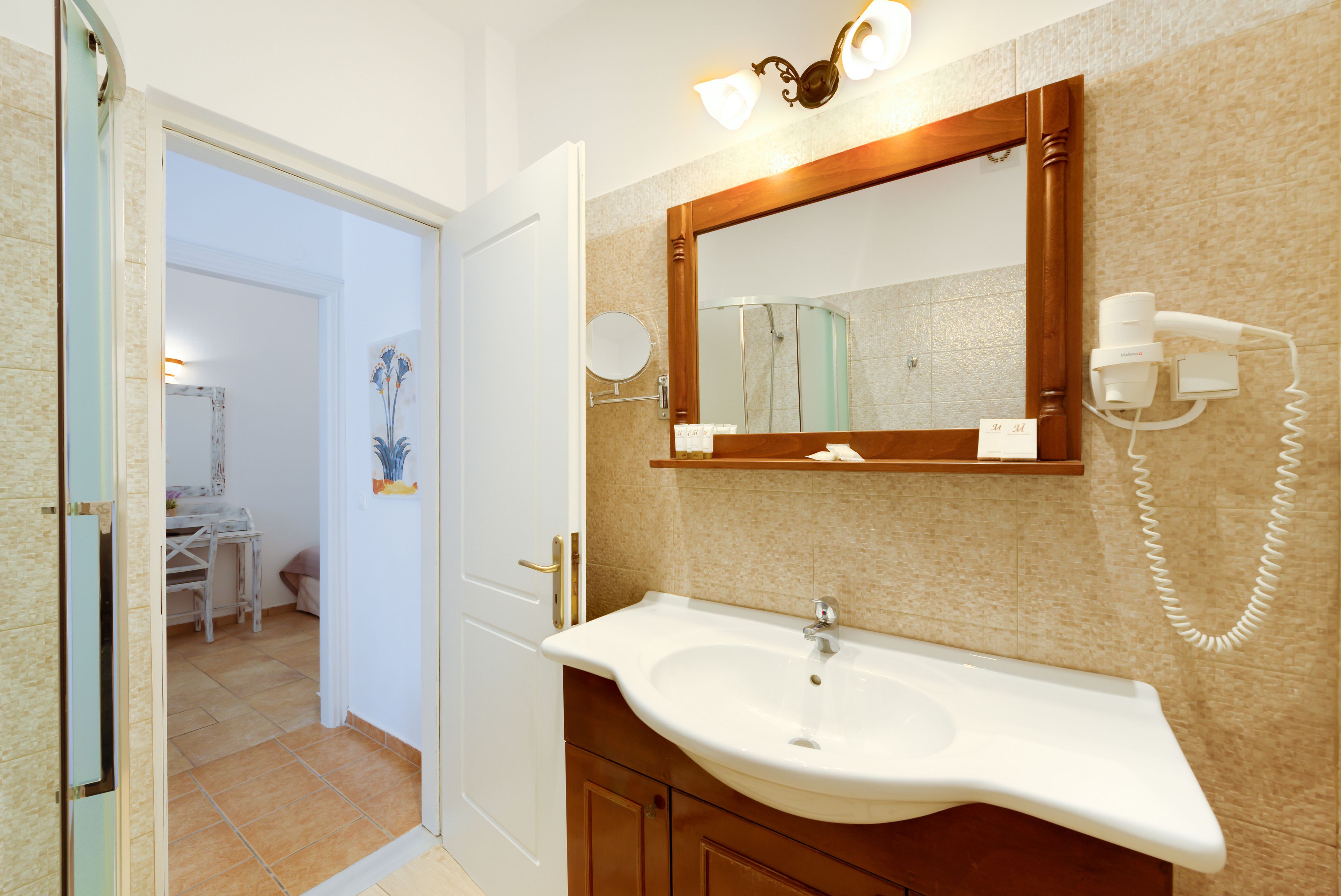 Photo - Hotel Mathios