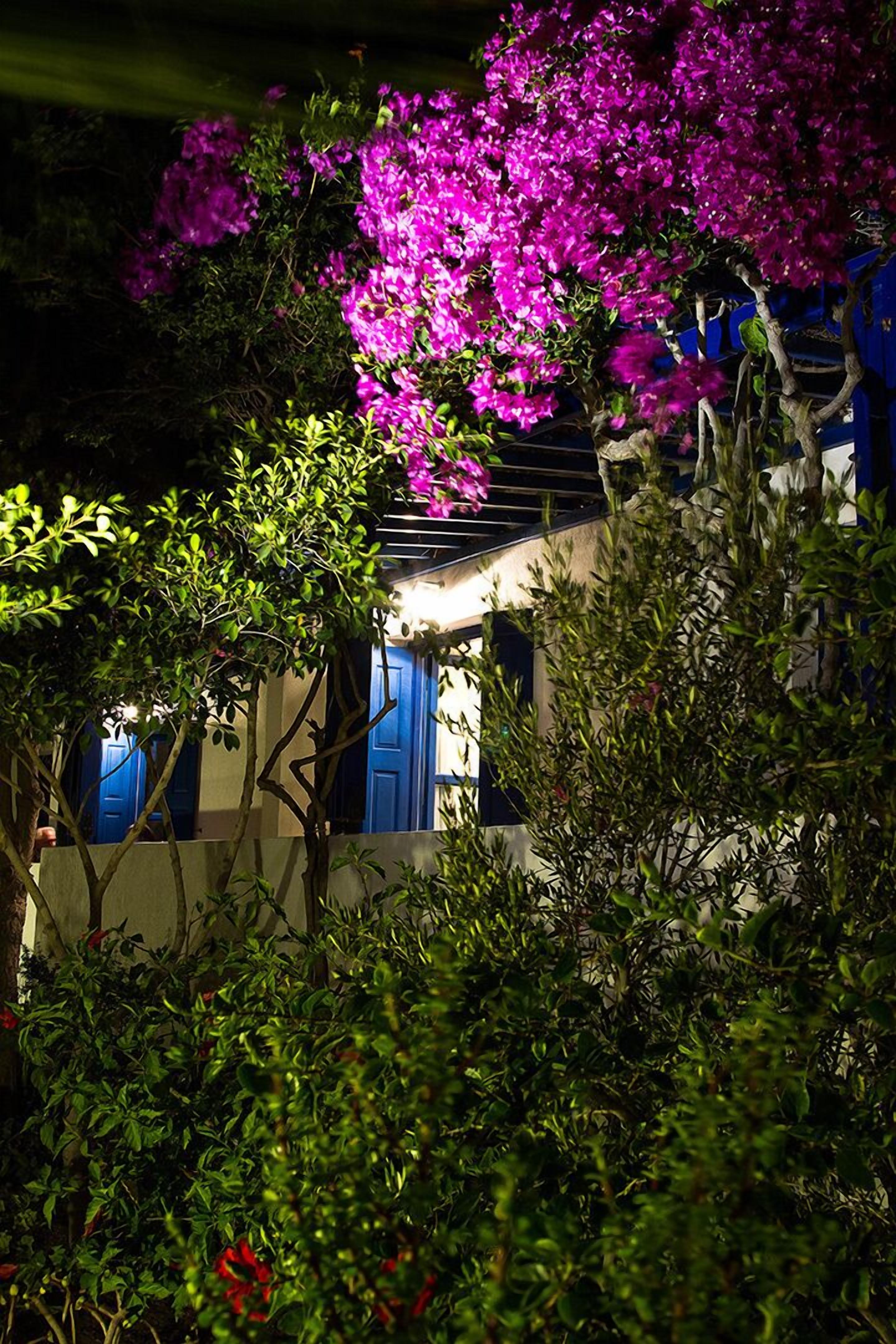 superior room | minibar, in-room safe, desk, soundproofing