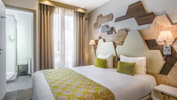 Coffres-forts dans les chambres, bureau, fer et planche Ă repasser