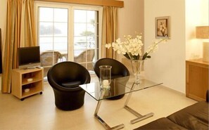Suite, Jetted Tub, Sea View | In-room dining - Cape Kanapitsa Hotel & Suites (Skiathos)
