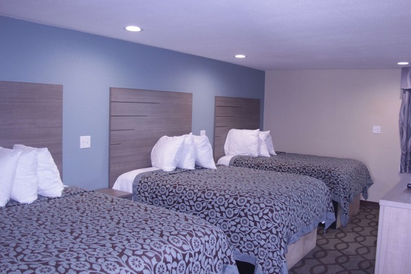 Room, 3 Double Beds, Non-Smoking, Kitchenette | Iron/ironing board (on request), WiFi (free), bed sheets