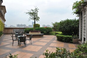 Courtyard - Regal Riviera (CANTON (GUANGZHOU))