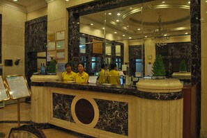 Dining - Regal Riviera (CANTON (GUANGZHOU))