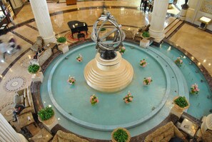 Lobby sitting area - Regal Riviera (CANTON (GUANGZHOU))