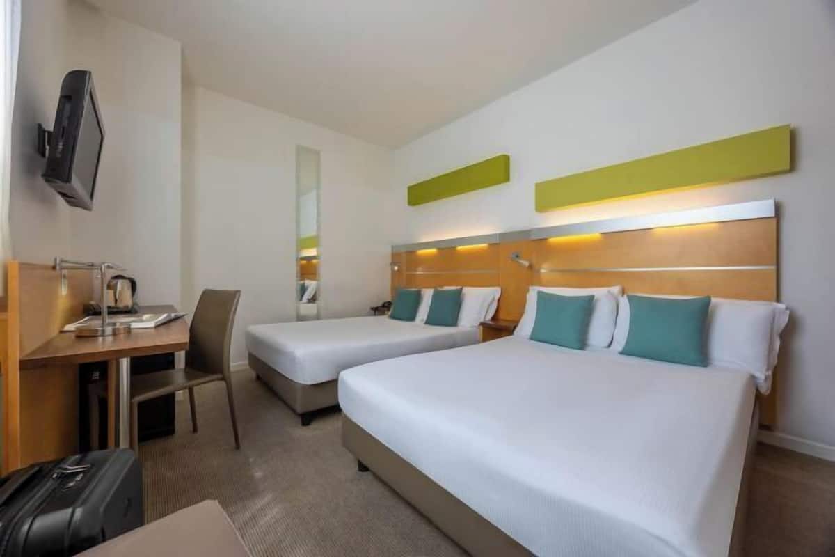 Minibar, in-room safe, desk, soundproofing