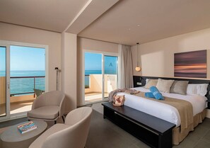 Minibar, in-room safe, desk, free WiFi - AQUA Hotel Promenade & Spa (Pineda de Mar)