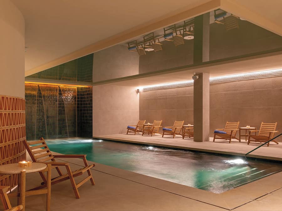 Couples treatment rooms, sauna, hot tub, steam room, hot springs