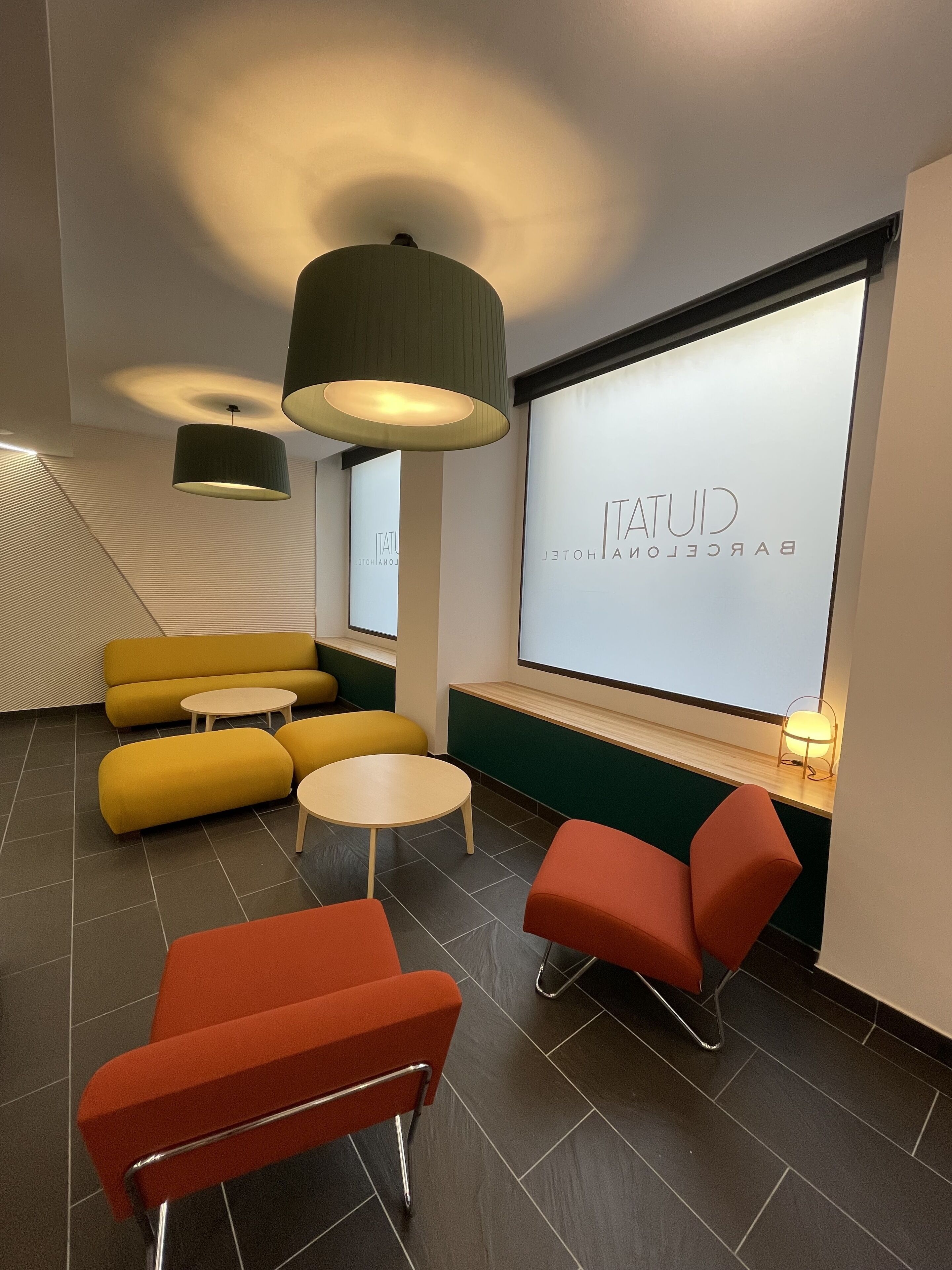 32-inch tv with digital channels