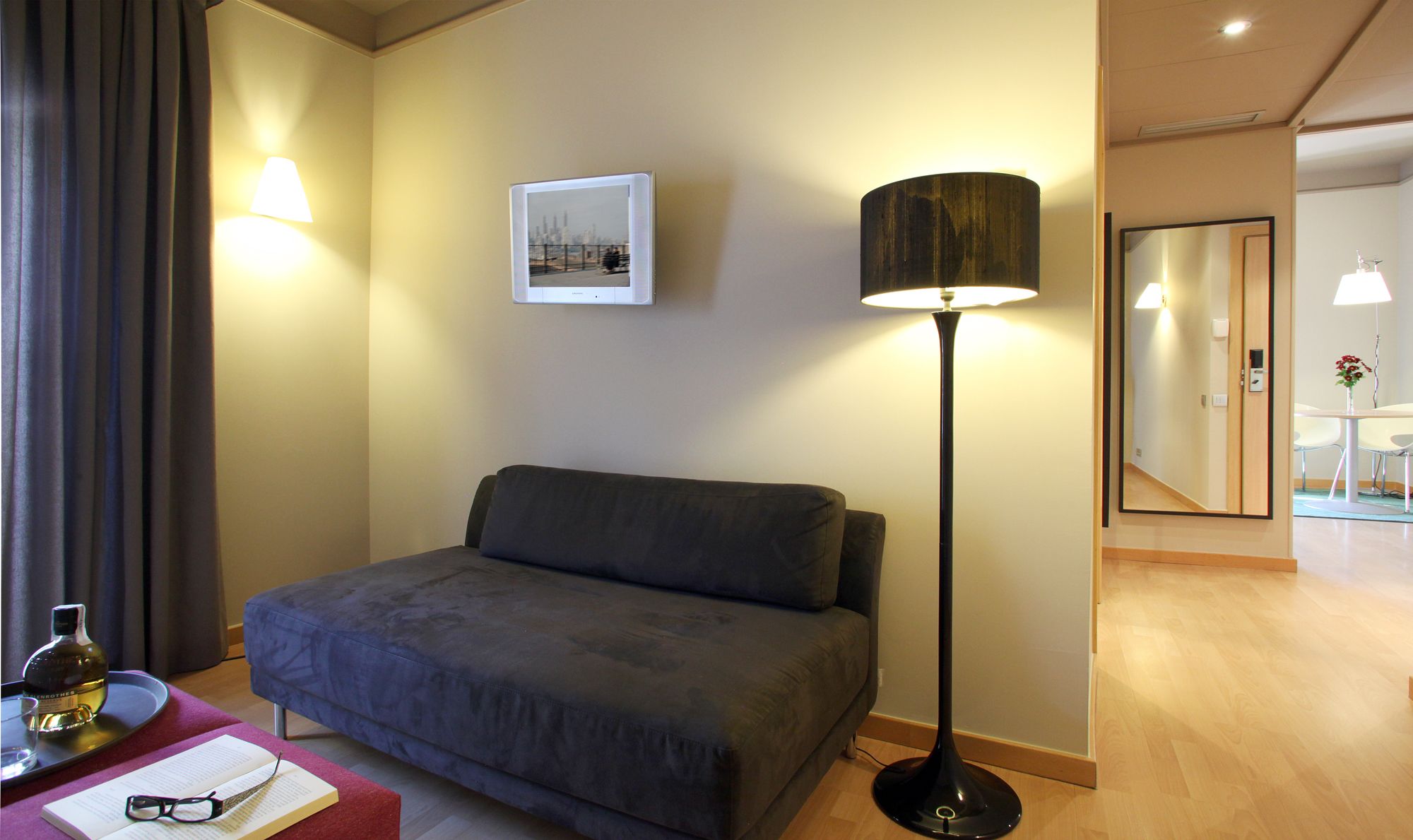 double room (with extra bed) | in-room safe, laptop workspace, blackout curtains, soundproofing