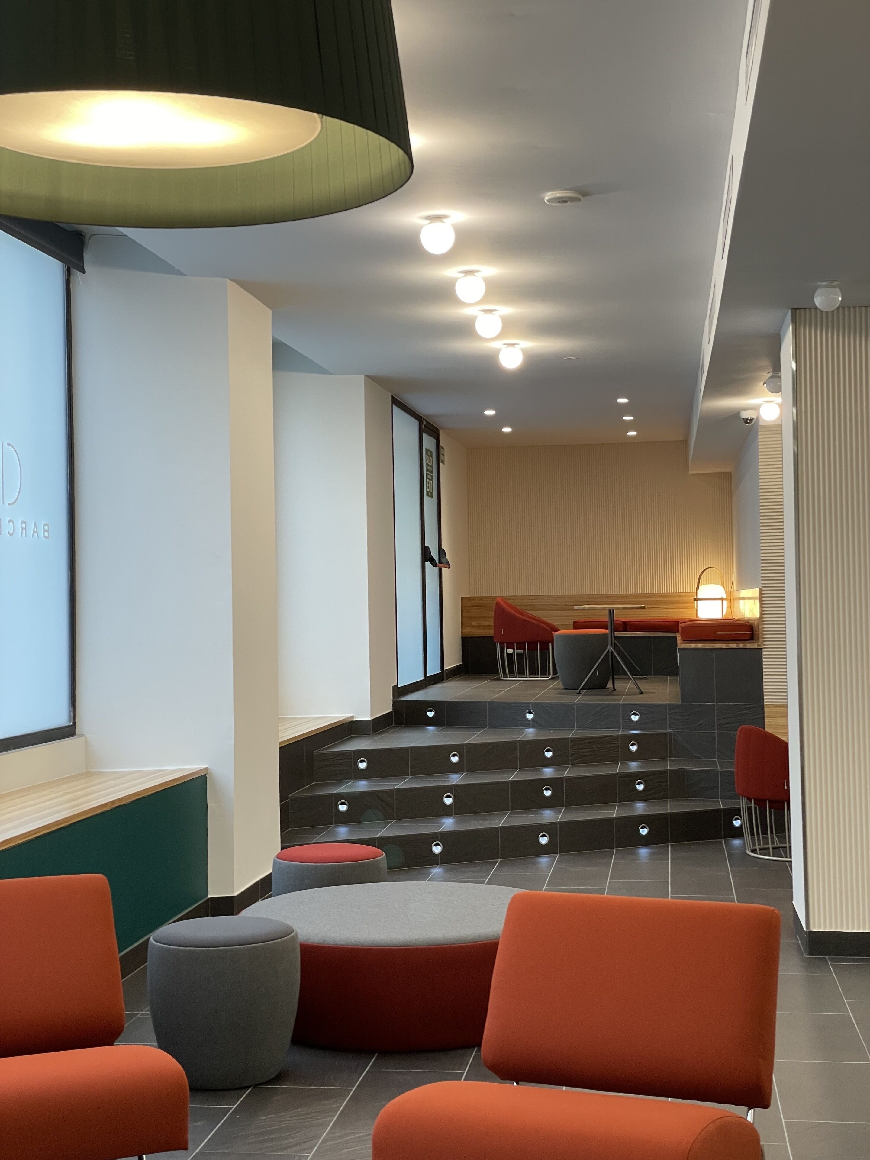 32-inch tv with digital channels