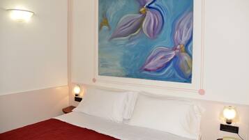 Down comforters, minibar, in-room safe, desk