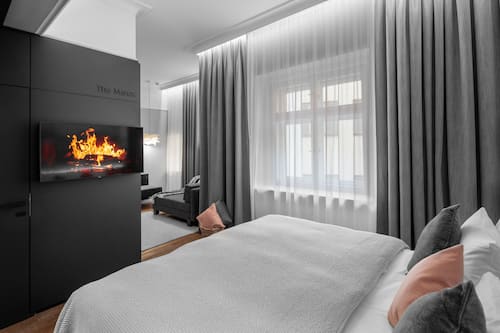 Comfort-huone, tupakointi kielletty | Allergiatestatut vuodevaatteet, minibaari, tallelokero huoneessa