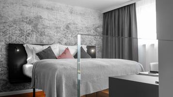 Duplex Suite | Hypo-allergenic bedding, minibar, in-room safe, desk