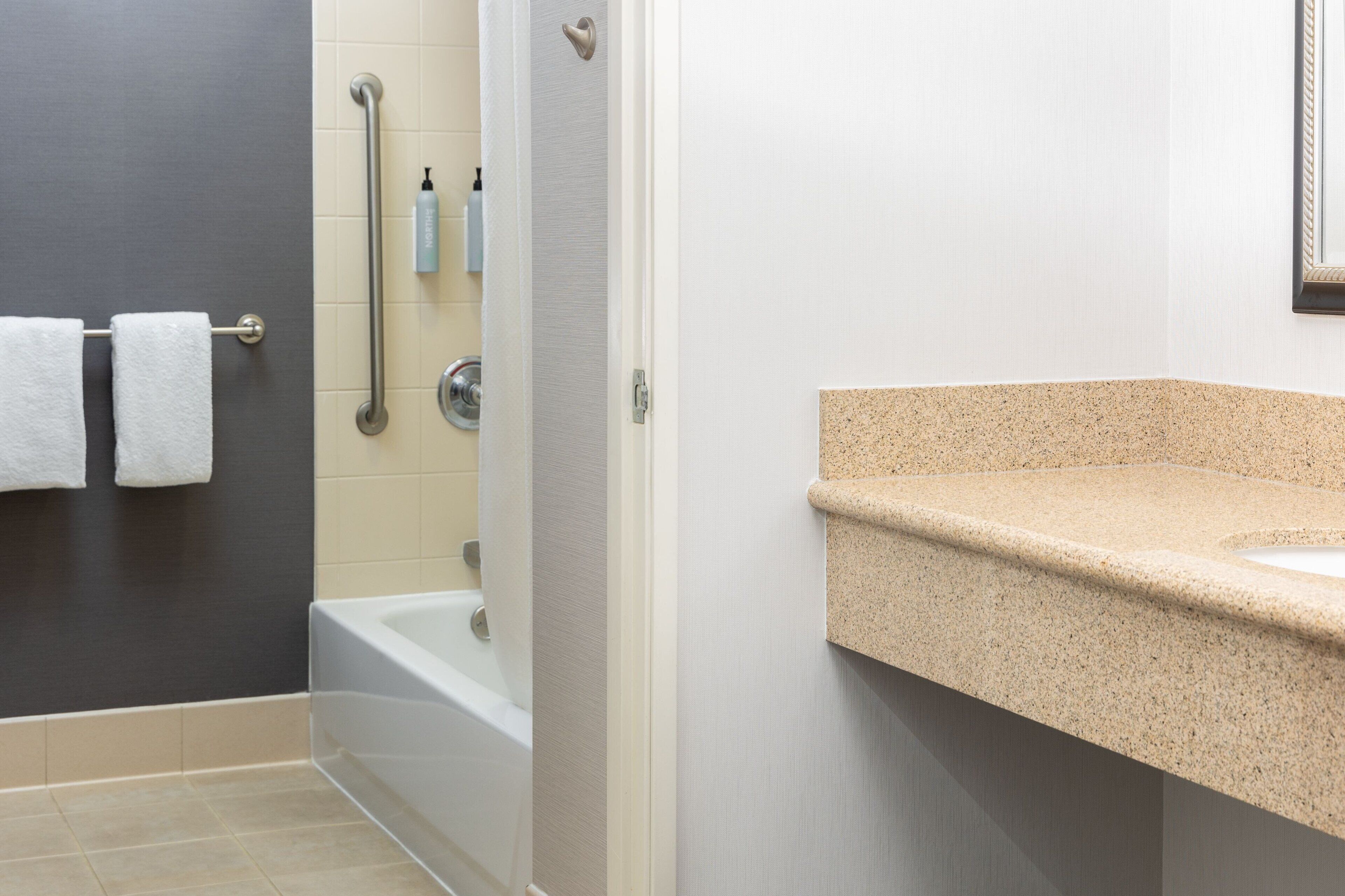Foto - Courtyard by Marriott Ontario Rancho Cucamonga