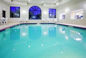 Piscina interna, piscina externa