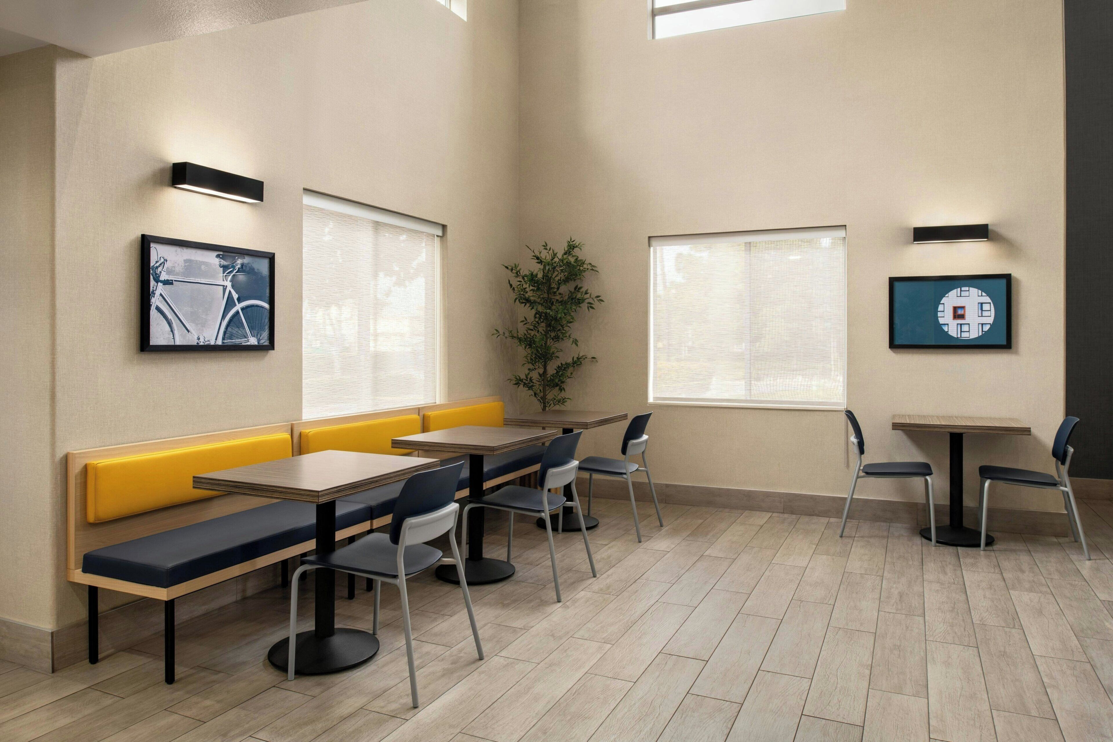 Photo - City Express By Marriott Rancho Cucamonga