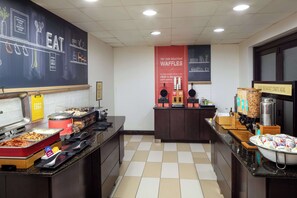 Petit déjeuner buffet compris tous les jours