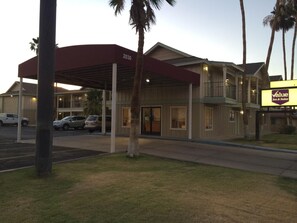 Exterior - Value Inn & Suites (El Centro)