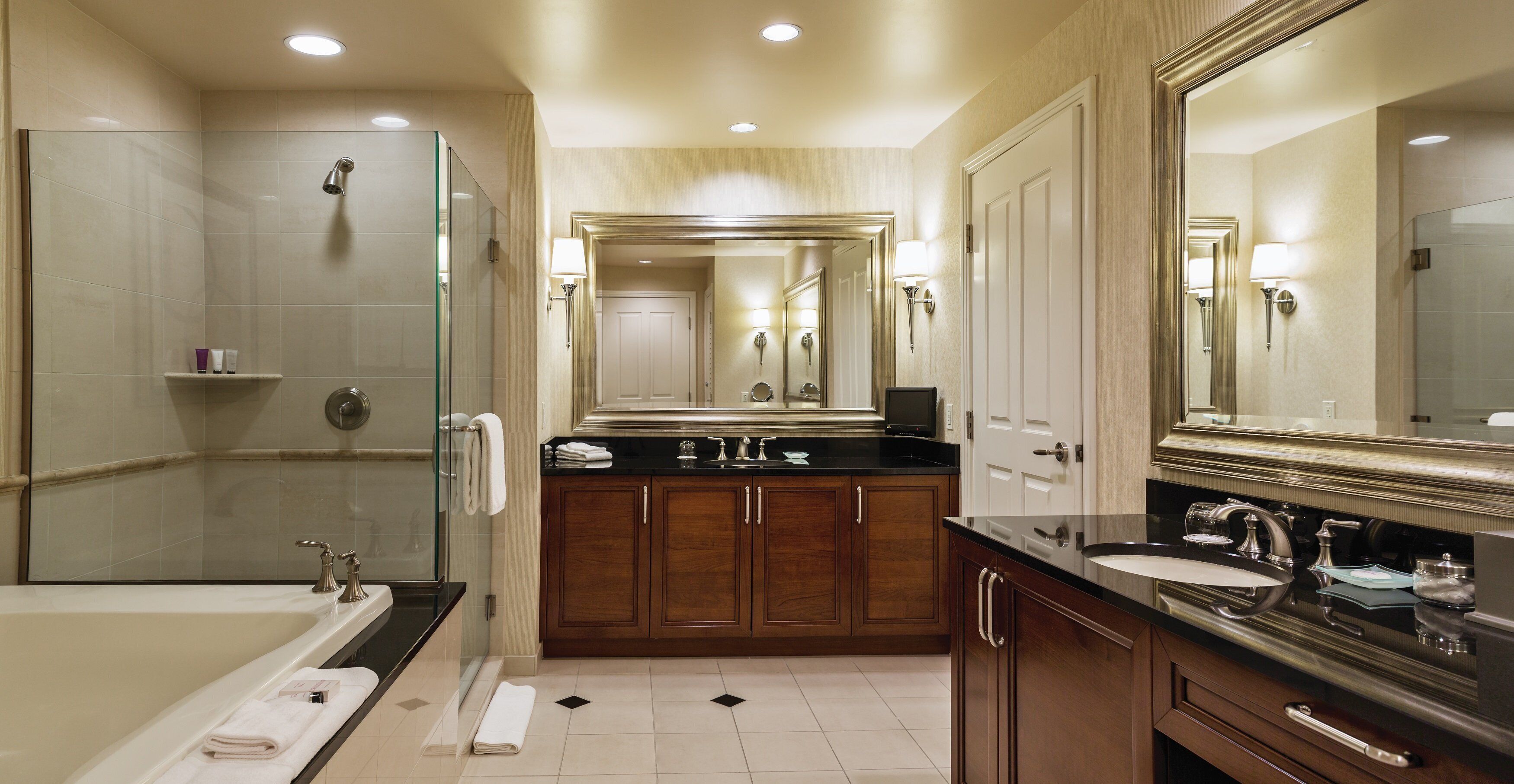 suite | bathroom | separate bathtub and shower, jetted bath, free toiletries, hair dryer