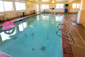 Indoor pool - Quality Inn & Suites Sequim at Olympic National Park (Sequim)
