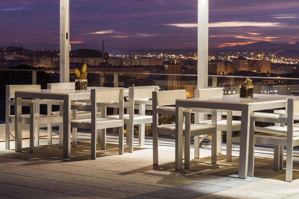 Terrace/patio - Hotel Palau de Bellavista Girona by URH (Girona)