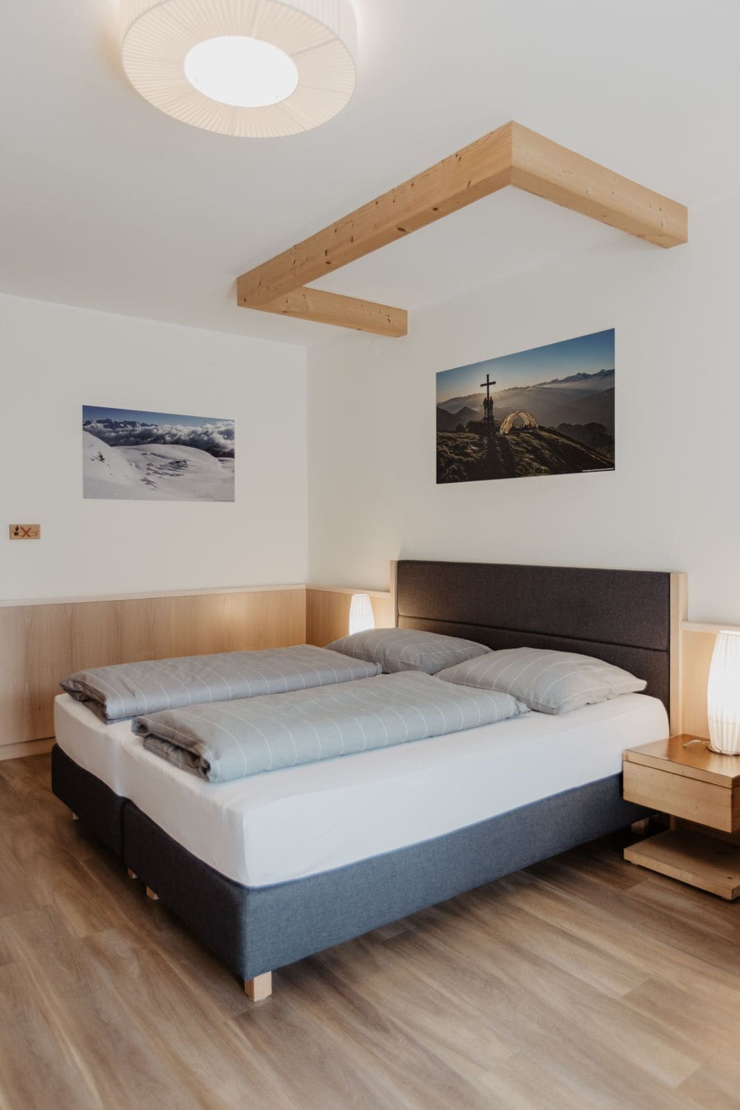 Comfort-Doppelzimmer | Allergikerbettwaren, Daunenbettdecken, Zimmersafe, Schreibtisch