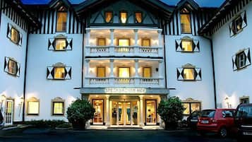Front of property – evening/night