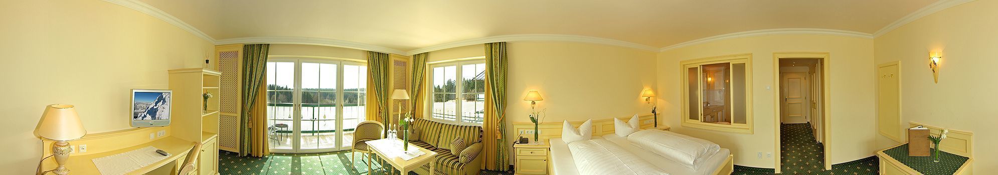 minibar, in-room safe, desk, cots/infant beds