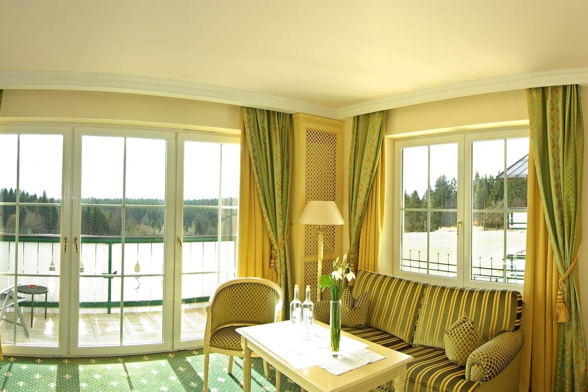 double room | living area