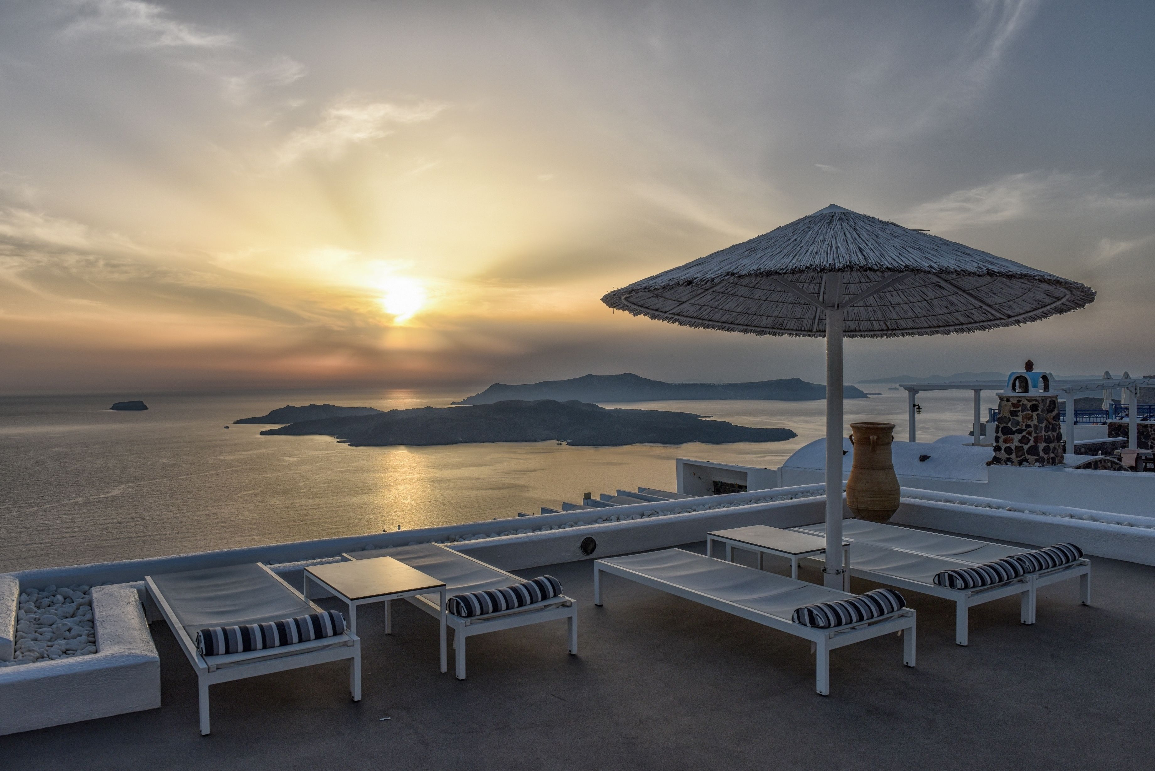 Lilium Hotel Santorini - photo 1