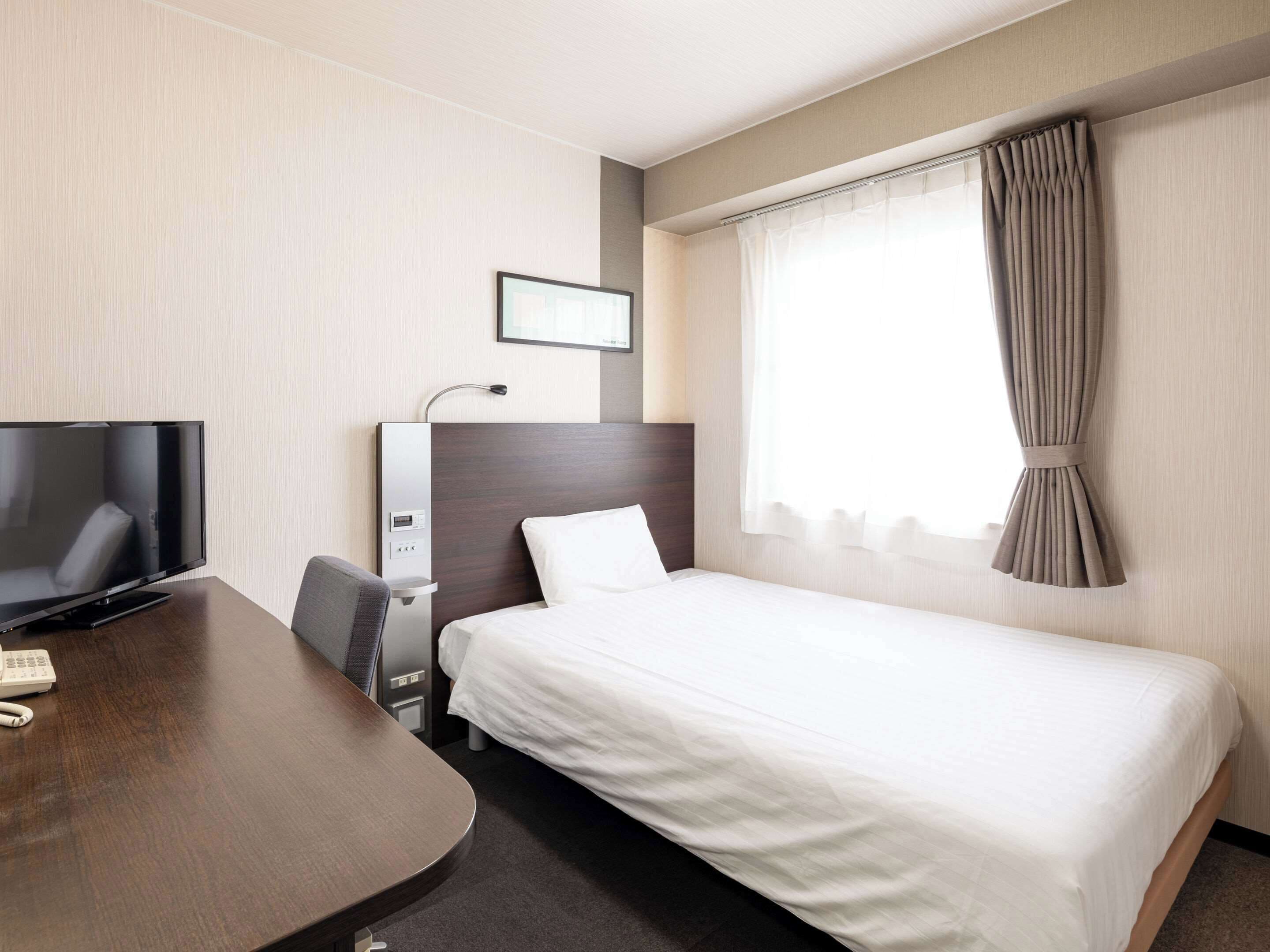 double room, non smoking | premium bedding, desk, blackout curtains, free wifi