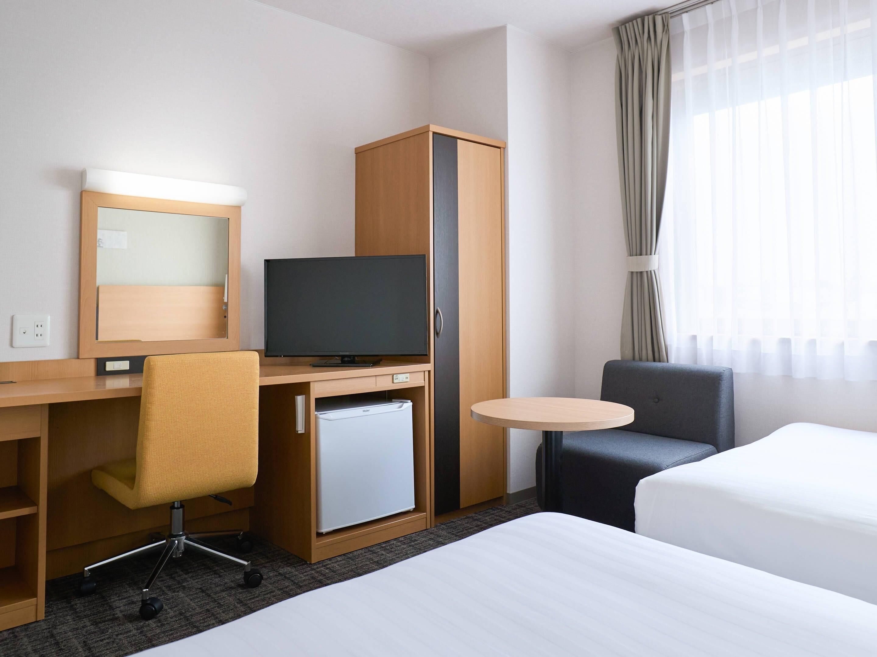 Standard Twin Room, Non Smoking | Premium bedding, desk, blackout drapes, free WiFi