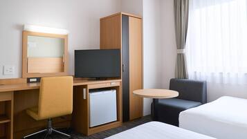 Standard Twin Room, Non Smoking | Premium bedding, desk, blackout drapes, free WiFi