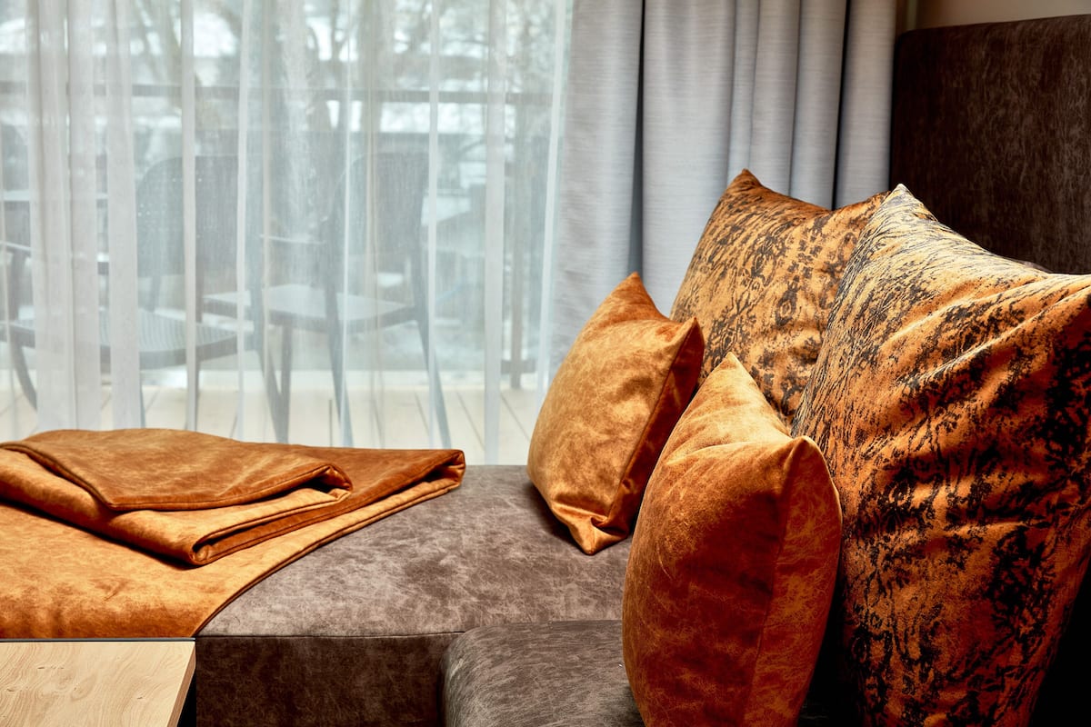 junior suite, 1 bedroom, balcony, mountain view | 1 bedroom, hypo-allergenic bedding, pillow-top beds, in-room safe