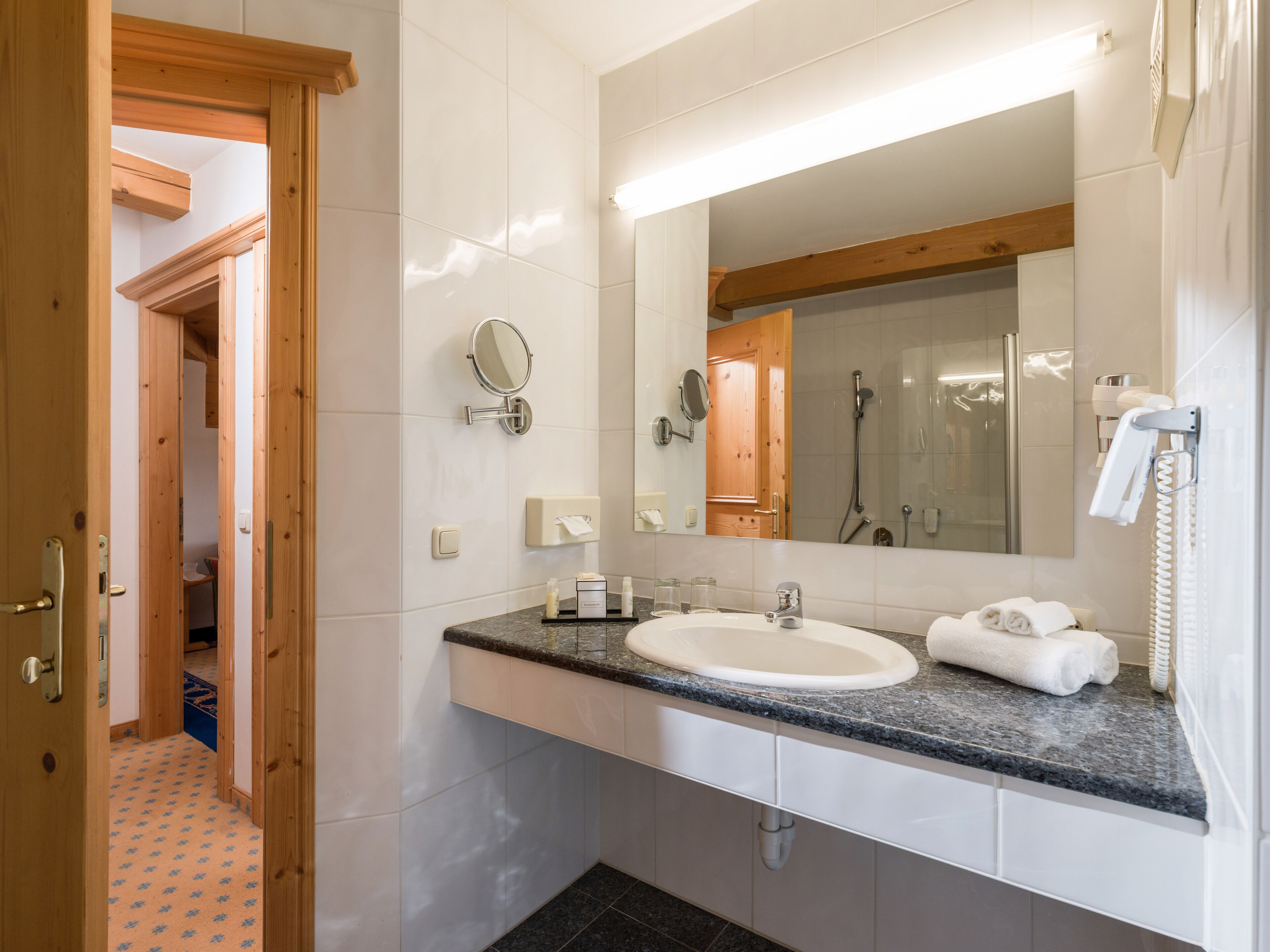 suite | bathroom | free toiletries, hair dryer, bathrobes, towels