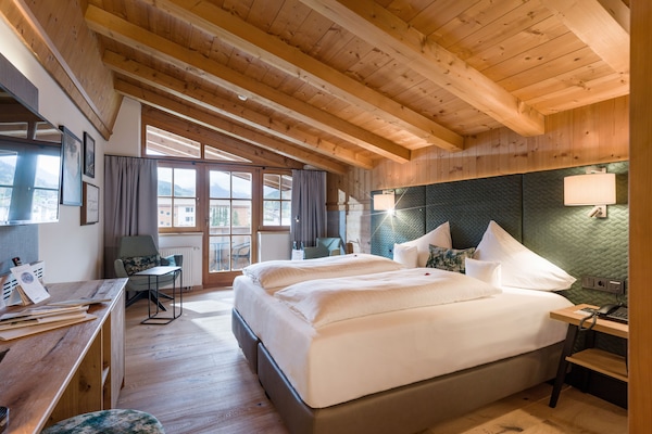 1 Schlafzimmer, Minibar, Zimmersafe, individuell dekoriert