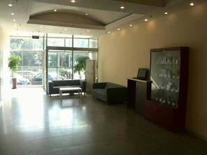 Lobby - Home Inn (Beijing)
