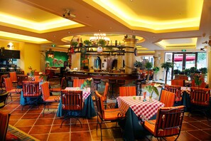 Food and drink - Beijing Yanshan Hotel (Beijing)