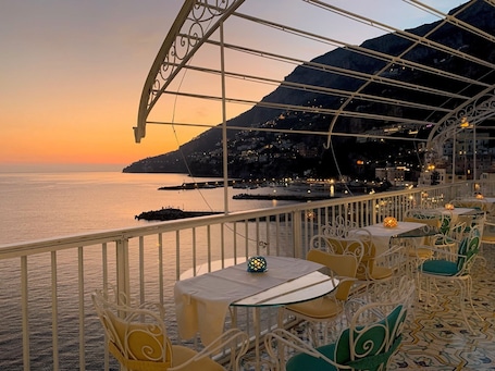 Terrace/patio. Hotel Marina Riviera