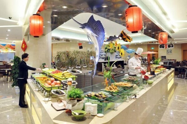 Breakfast, lunch, dinner served; Chinese cuisine