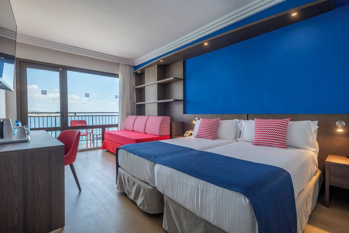 1 bedroom, minibar, in-room safe, desk