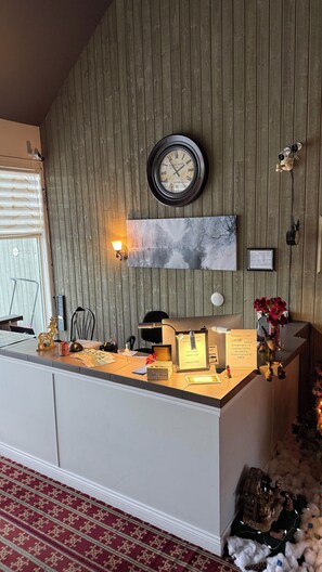 Interior - Auberge La Camarine (Beaupre)