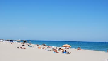 Vlak bij het strand