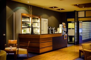 Bar (on property) - Fletcher Hotel-Restaurant Beekbergen - Apeldoorn (Beekbergen)